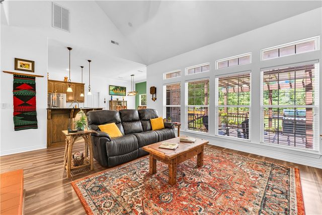 408 S Wyman Road, Fayetteville, AR 72701