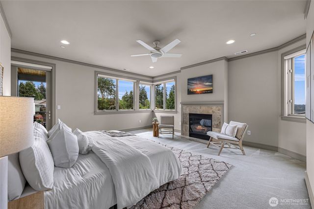 8451 SE 44th Street, Mercer Island, WA 98040