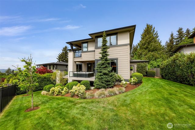 8451 SE 44th Street, Mercer Island, WA 98040