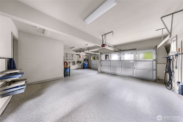 8451 SE 44th Street, Mercer Island, WA 98040