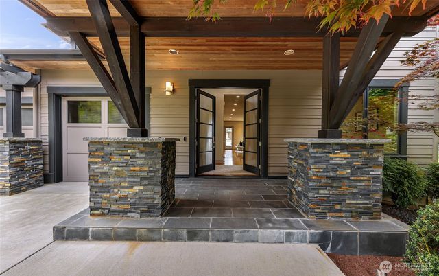 8451 SE 44th Street, Mercer Island, WA 98040