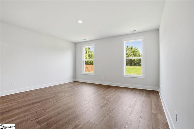 126 Mossend Street, Woodruff, SC 29388
