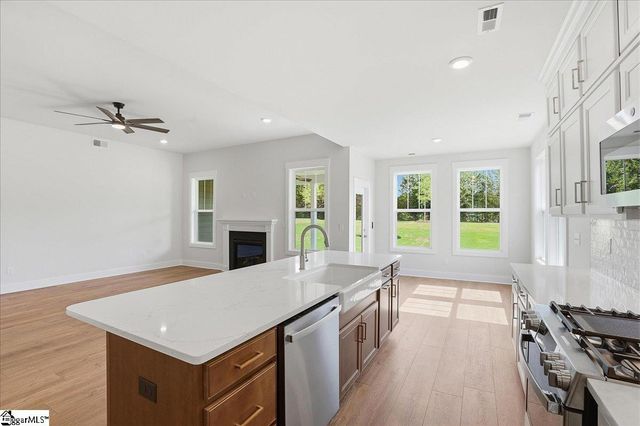 126 Mossend Street, Woodruff, SC 29388