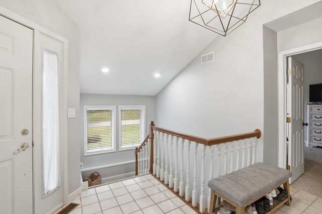 10906 Bunker Drive, Demotte, IN 46310