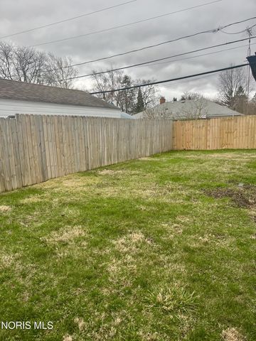 3222 Escott Avenue, Toledo, OH 43614