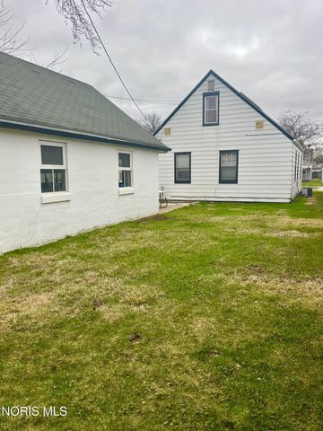 3222 Escott Avenue, Toledo, OH 43614