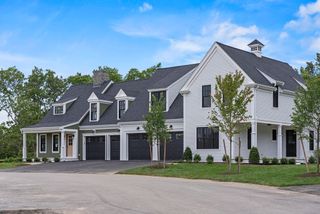 46 Sandwich Road 2, Plymouth, MA 02360