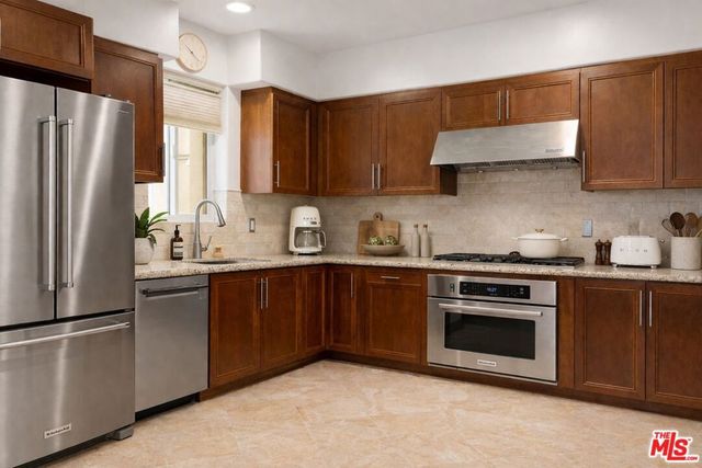 8238 W Manchester Avenue 108, Playa Del Rey, CA 90293