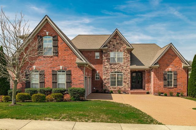 2140 Gorden Xing, Gallatin, TN 37066