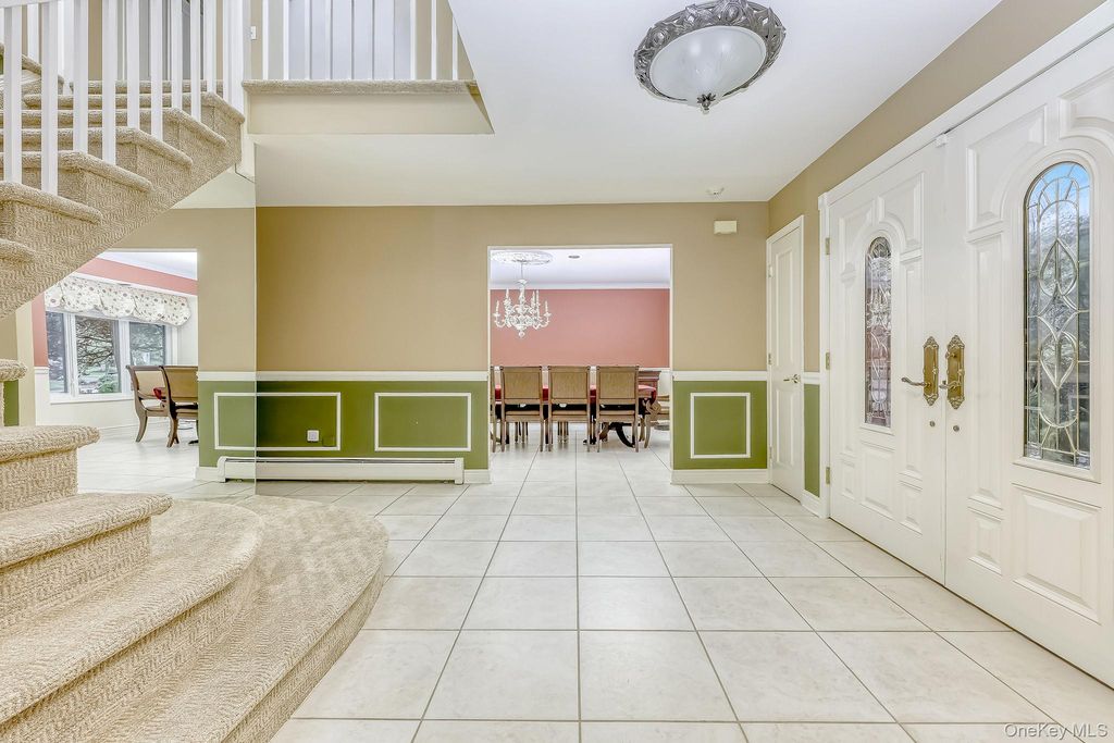 17 Snowdrop Drive, New City, NY 10956 — photo 4