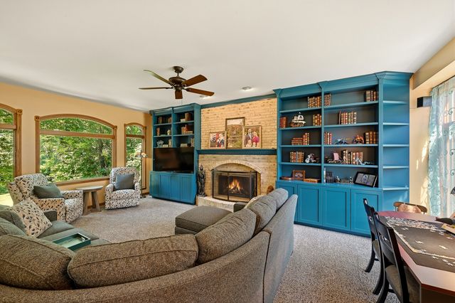 88 Crooked Creek Drive, Yorkville, IL 60560