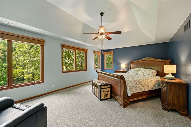 88 Crooked Creek Drive, Yorkville, IL 60560