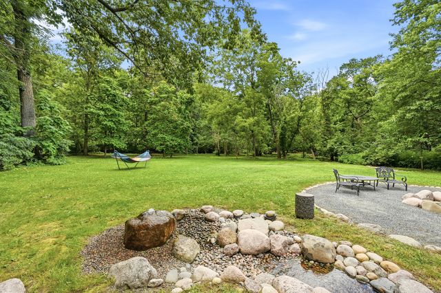 88 Crooked Creek Drive, Yorkville, IL 60560