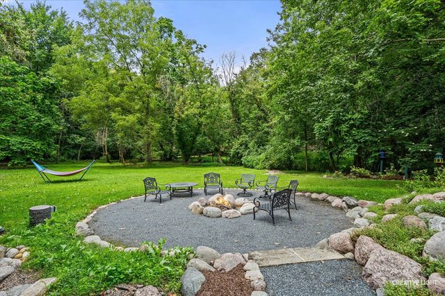 88 Crooked Creek Drive, Yorkville, IL 60560