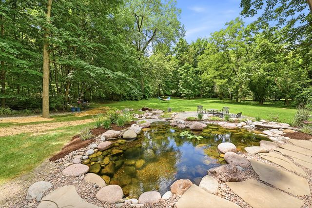 88 Crooked Creek Drive, Yorkville, IL 60560