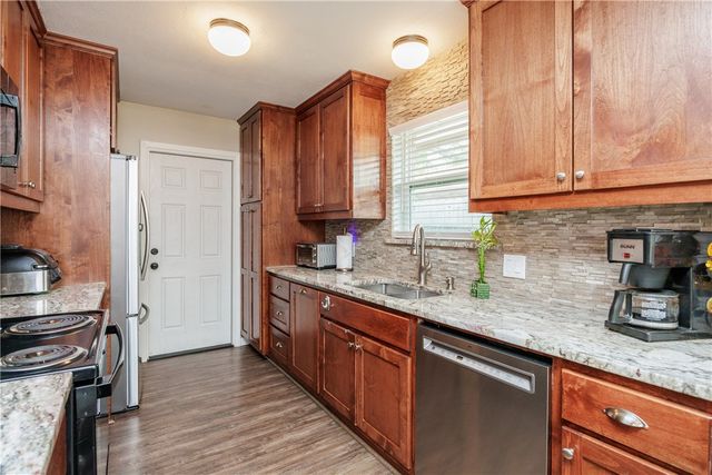 542 Vega Dr, Corpus Christi, TX 78418