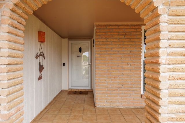 542 Vega Dr, Corpus Christi, TX 78418
