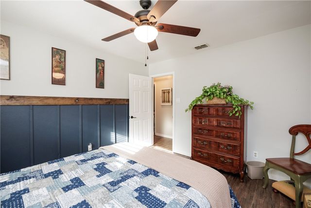 542 Vega Dr, Corpus Christi, TX 78418