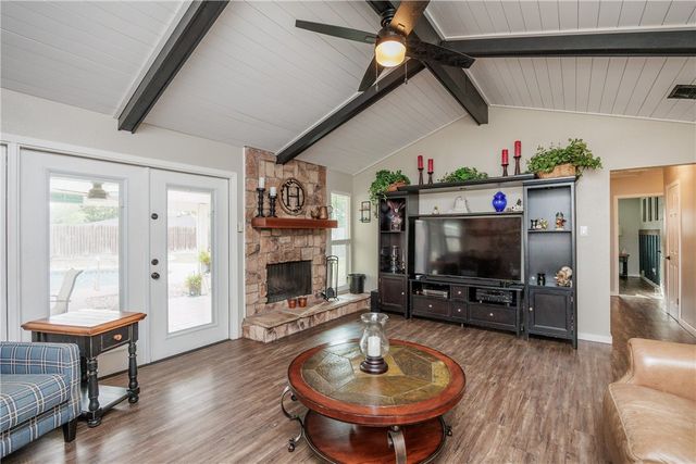 542 Vega Dr, Corpus Christi, TX 78418