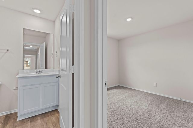 142 SURREY OAKS, Maxwell, TX 78656