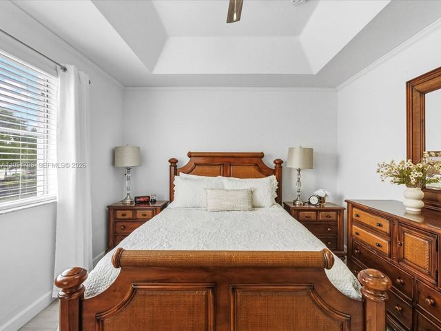 7377 NW 174th Ter 105, Hialeah, FL 33015