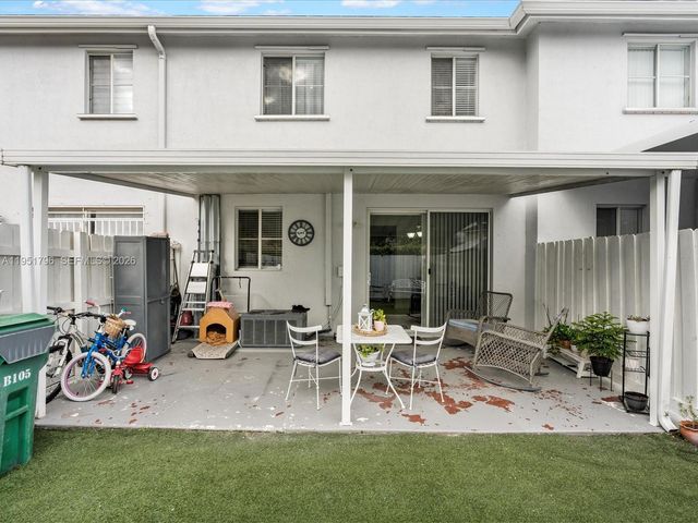 7377 NW 174th Ter 105, Hialeah, FL 33015