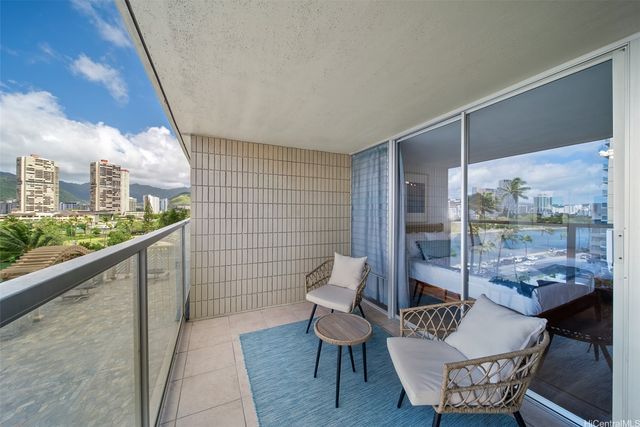 445 Seaside Avenue 708, Honolulu, HI 96815