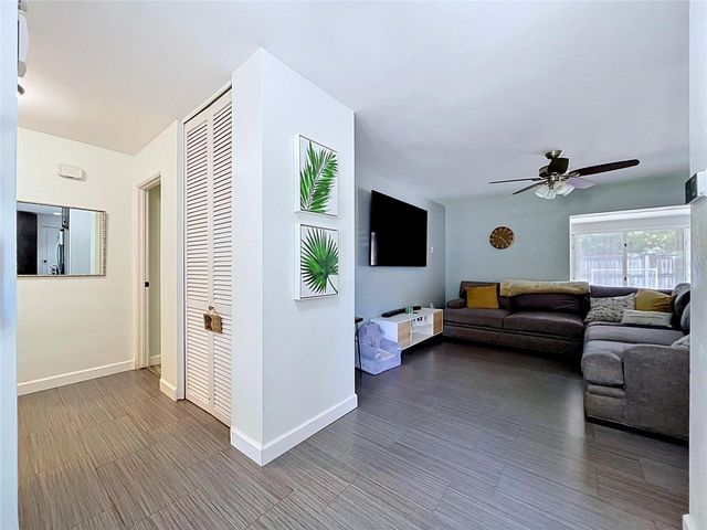 11524 70TH TERRACE, Seminole, FL 33772