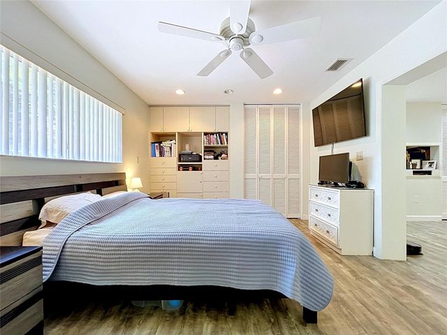 11524 70TH TERRACE, Seminole, FL 33772