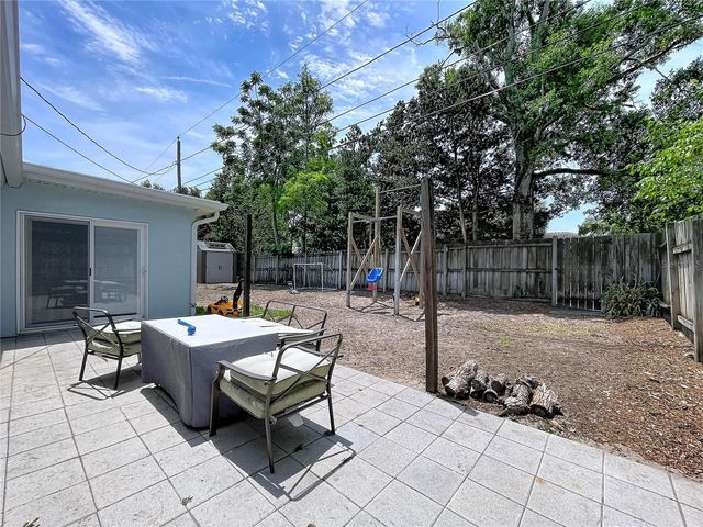 11524 70TH TERRACE, Seminole, FL 33772