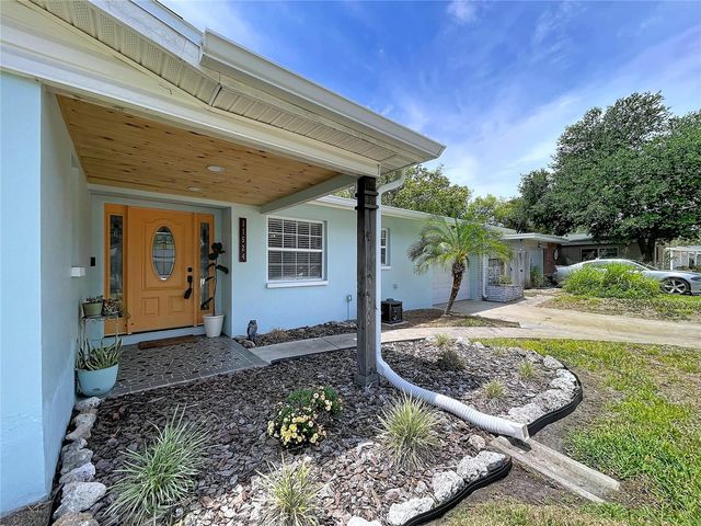 11524 70TH TERRACE, Seminole, FL 33772