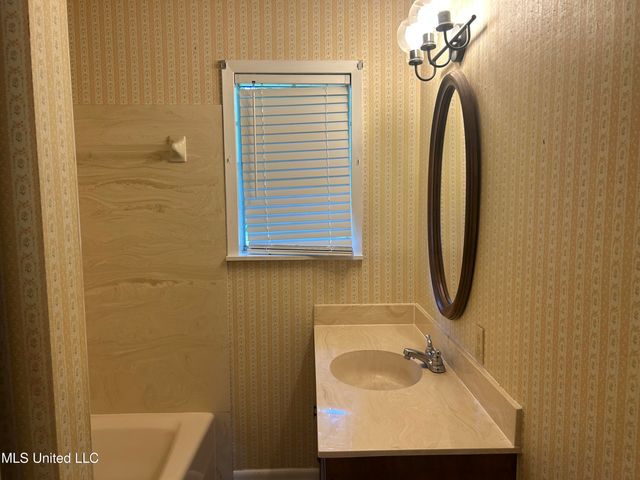 11 Shadow Lane, Natchez, MS 39120