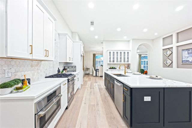 19307 WIND DANCER STREET, Lutz, FL 33558