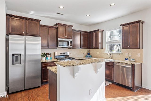 223 Genoa Lane, Clayton, NC 27527