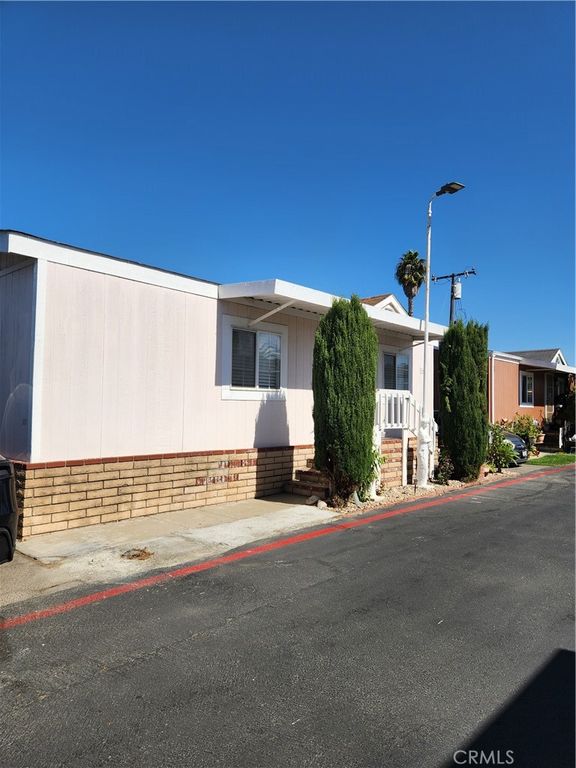 2191 Harbor Boulevard 6, Costa Mesa, CA 92627 — photo 2