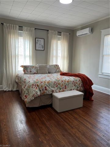1006 Gordon Street, High Point, NC 27260