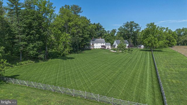 2101 STREET RD, New Hope, PA 18938