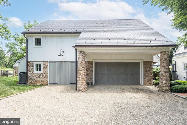 2101 STREET RD, New Hope, PA 18938