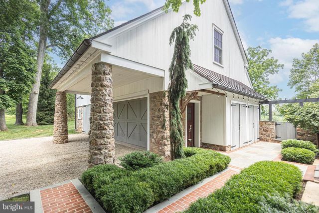 2101 STREET RD, New Hope, PA 18938