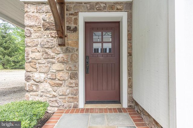 2101 STREET RD, New Hope, PA 18938