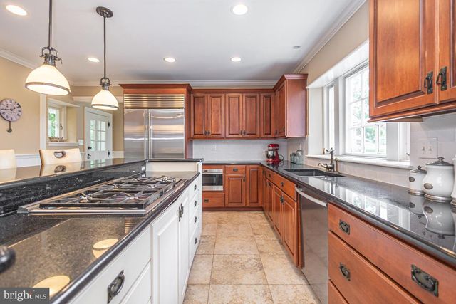 2101 STREET RD, New Hope, PA 18938