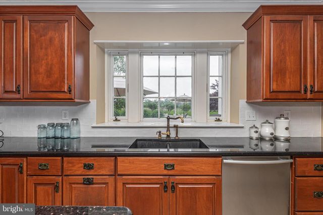 2101 STREET RD, New Hope, PA 18938