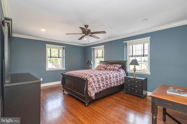 2101 STREET RD, New Hope, PA 18938