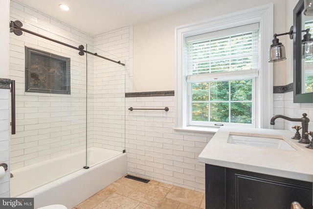 2101 STREET RD, New Hope, PA 18938