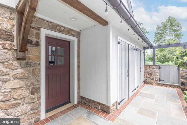 2101 STREET RD, New Hope, PA 18938