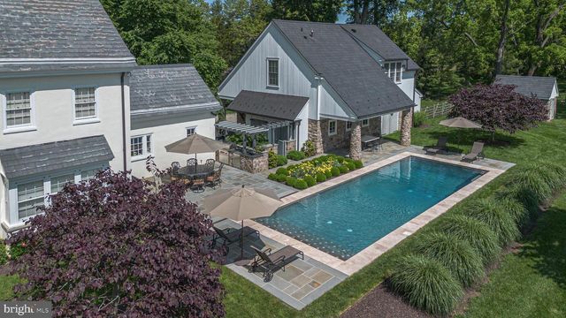 2101 STREET RD, New Hope, PA 18938
