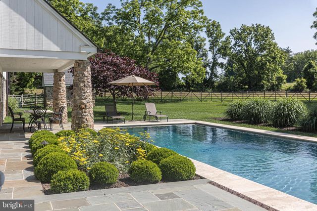 2101 STREET RD, New Hope, PA 18938