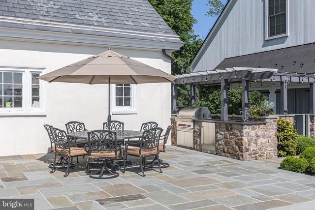 2101 STREET RD, New Hope, PA 18938