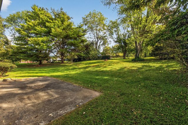 1060 Shakertown Road, Danville, KY 40422