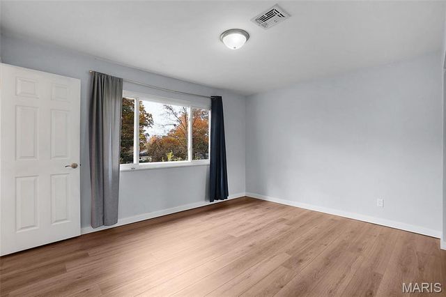 1019 Orchard Lakes Drive, Creve Coeur, MO 63146